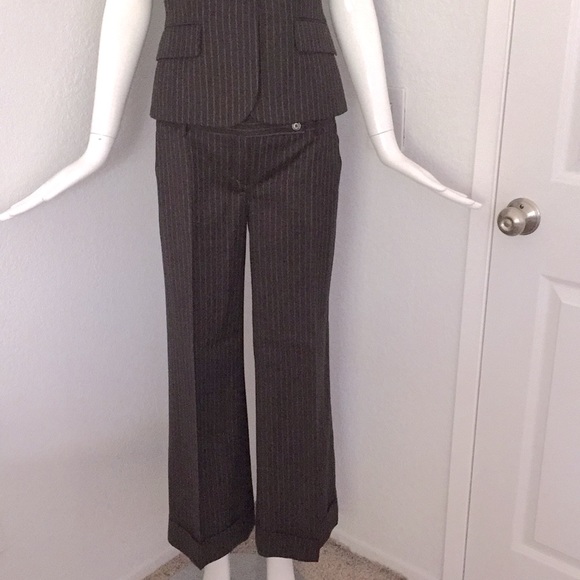 Bcbg maxazria brown pinstripe short sleeve jacket, wide leg pants set - Picture 3 of 15